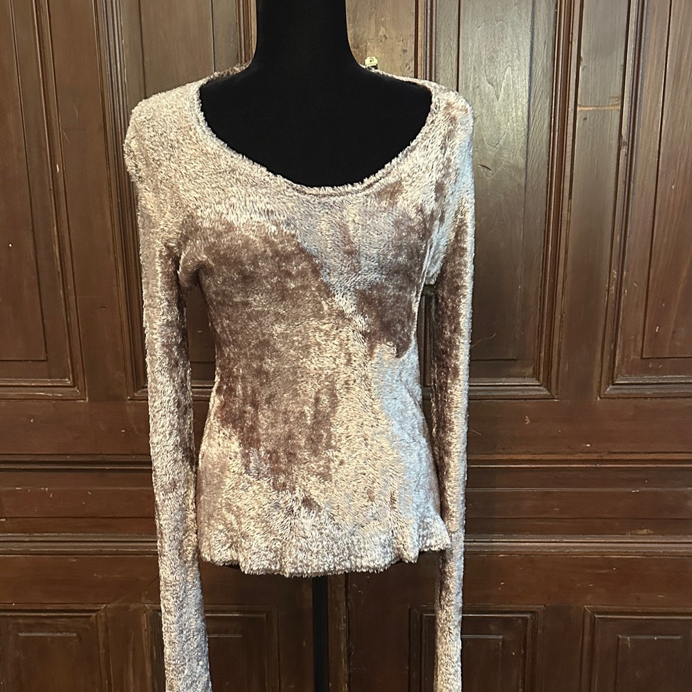Chic Textured Women's Top in Brown